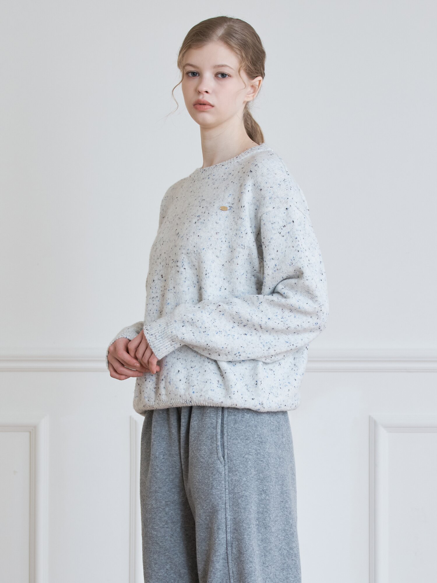 NEPPED ROUND KNIT