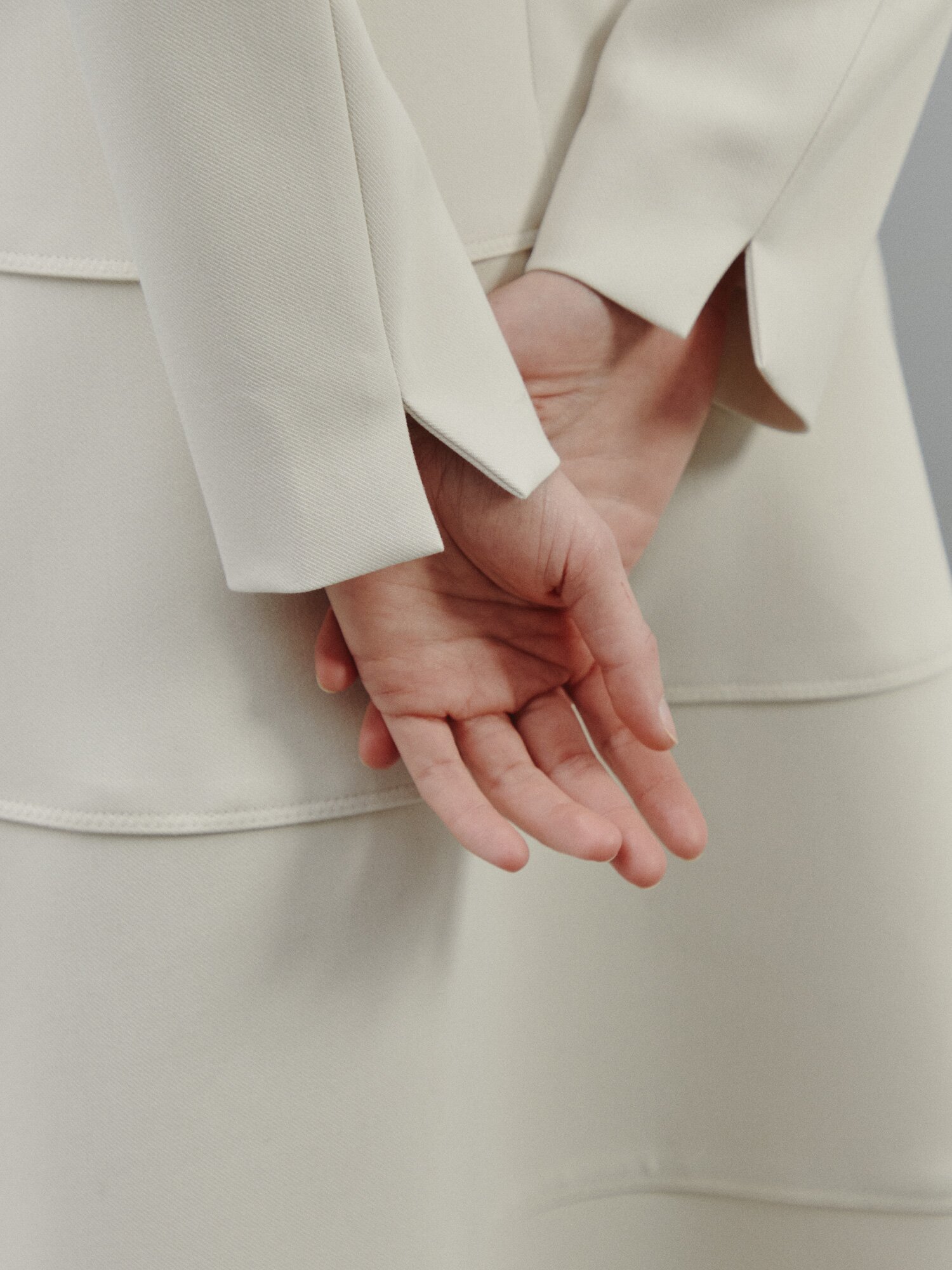 더블 버튼 클래식 플레어 드레스 (LIGHT BEIGE)