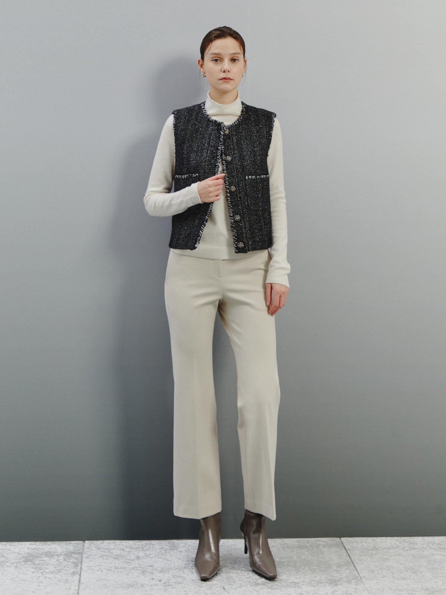 메탈 버튼 헤링본 베스트 (BLACK)