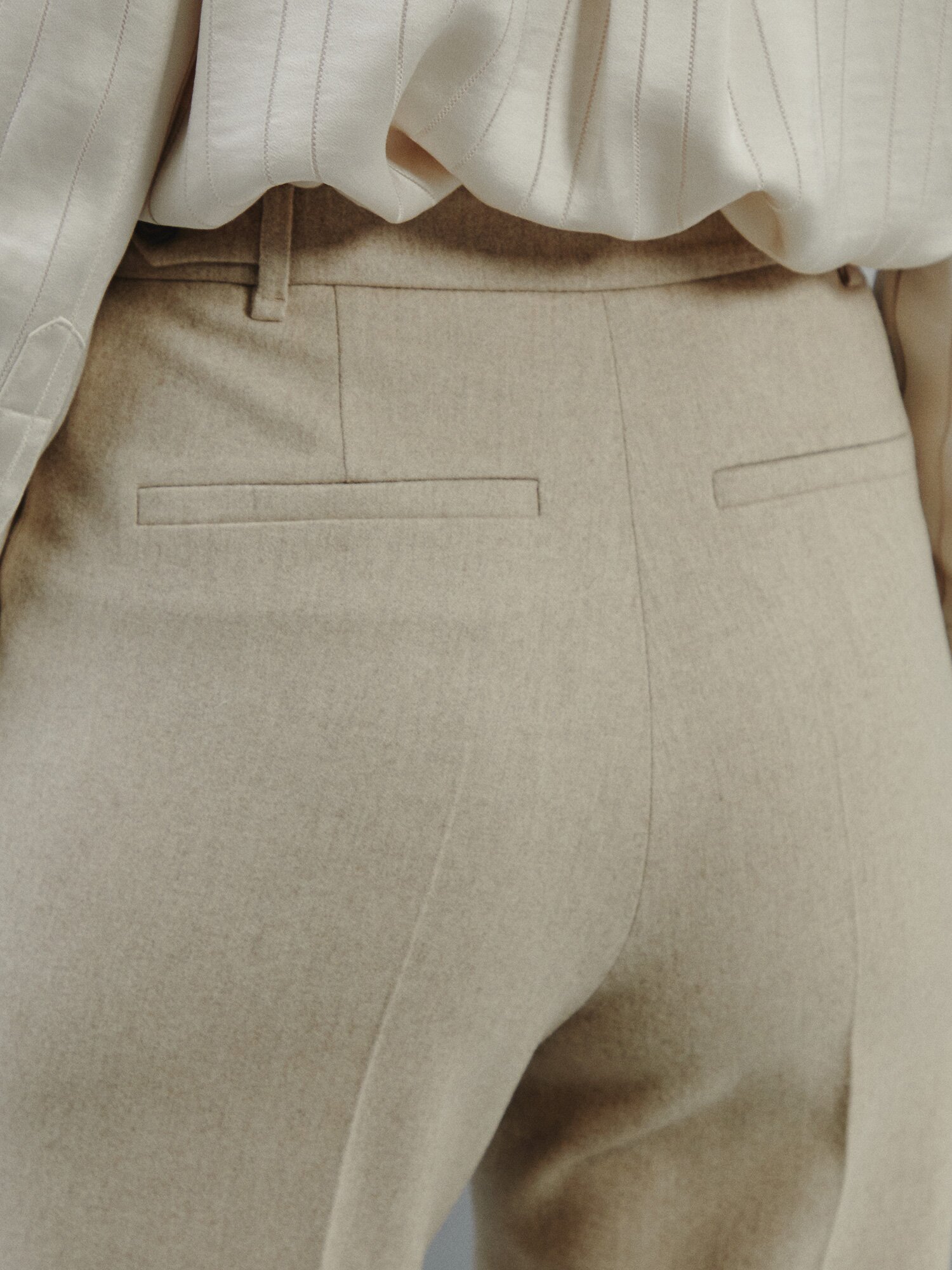 테일러드 핏 울블렌드 팬츠 (OATMEAL)