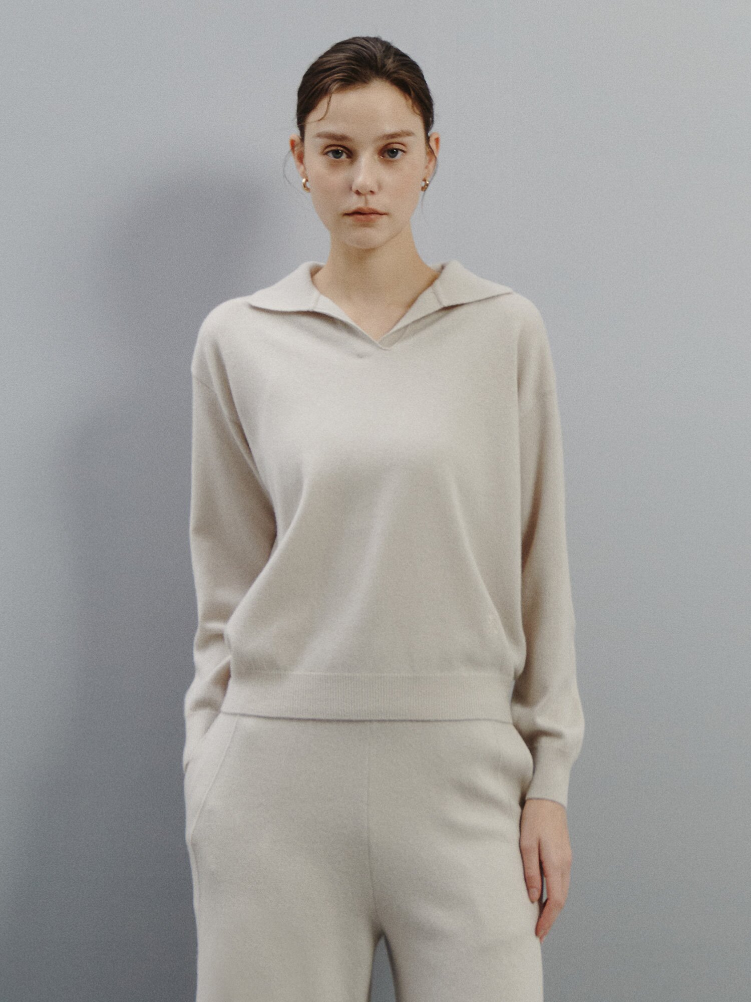 캐시미어 터치 세미 루스 핏 풀오버 (LIGHT BEIGE)