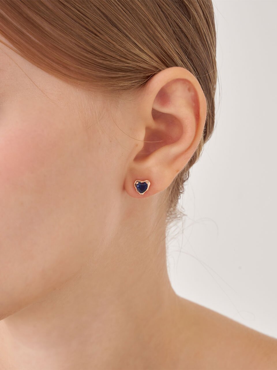 러블리 하트 귀걸이 C24EB331 (14K GOLD PLATED)