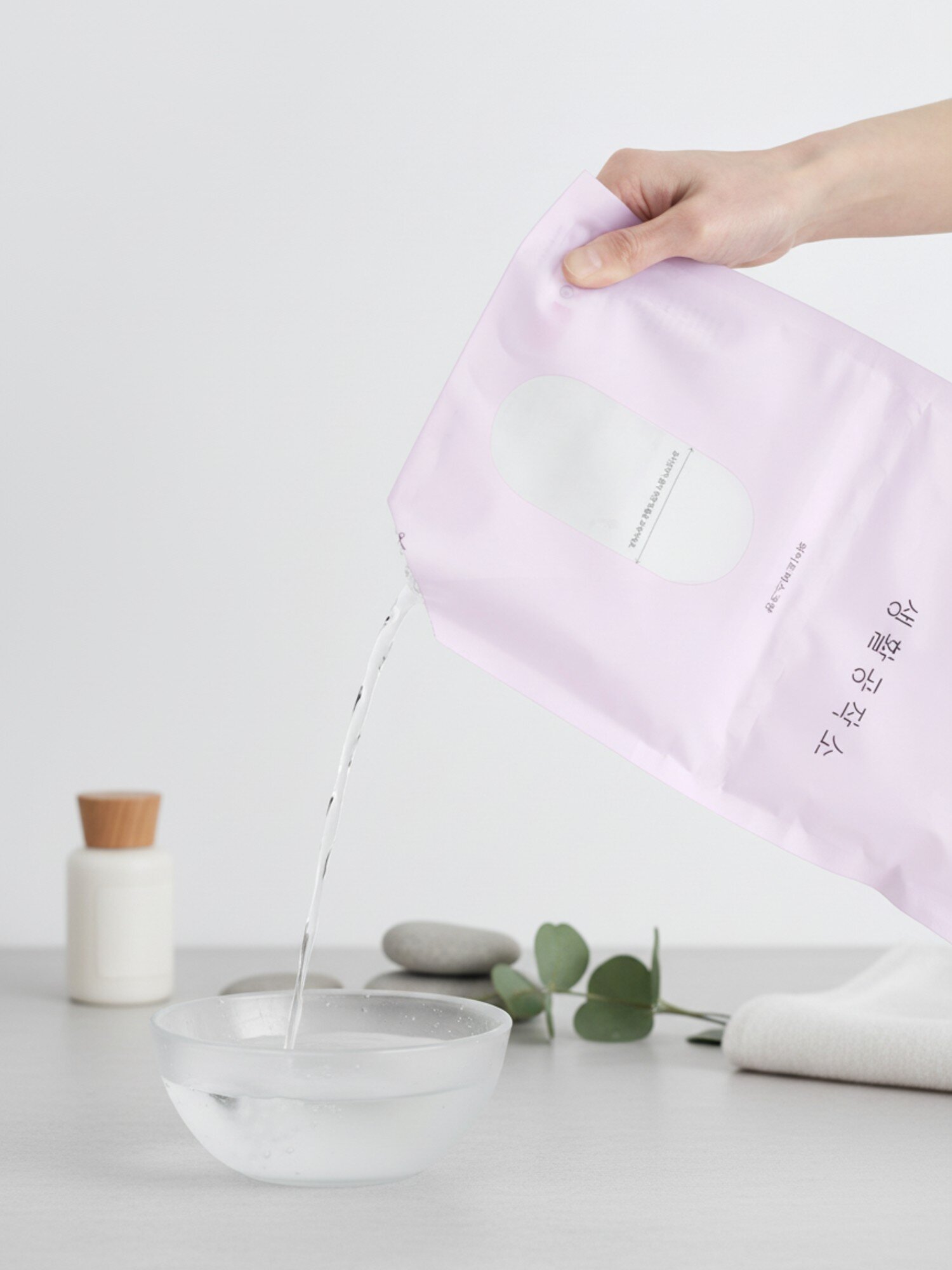 3+3 생활공작소 퍼퓸 옷걸이형 제습제 200g 화이트머스크향