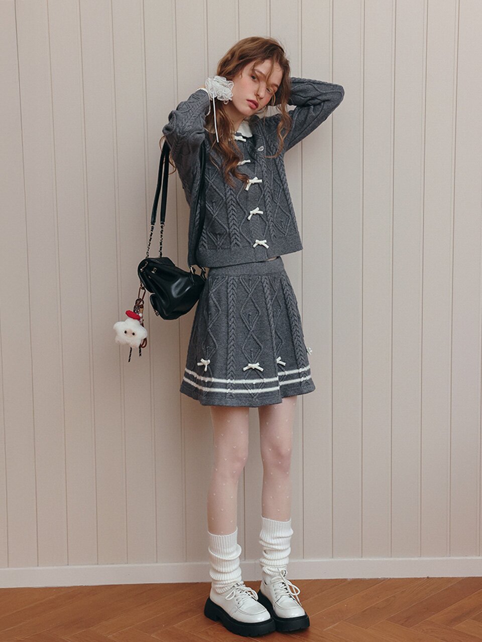 Cest_Bow cable doll collar cardigan