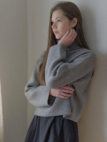 Turtleneck Crop Knit Pullover - GREY