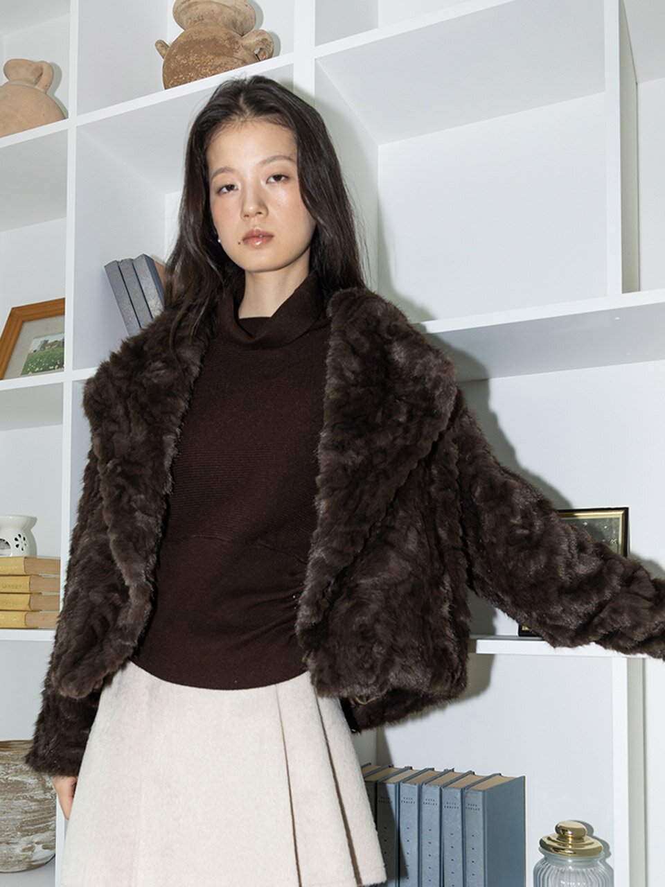 IT_Lapel fur short coat_2color