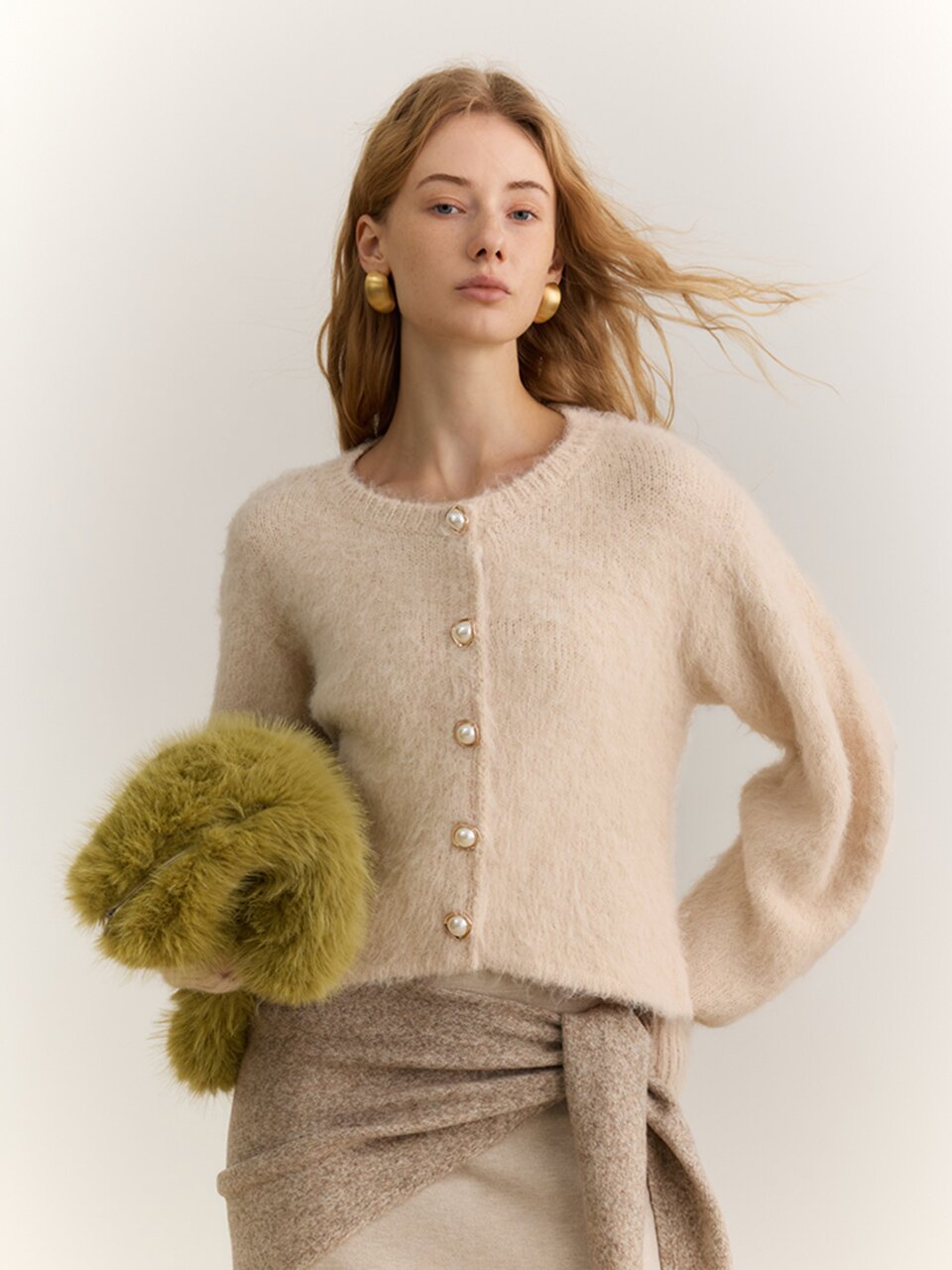 YY_Reducing knitted cardigan