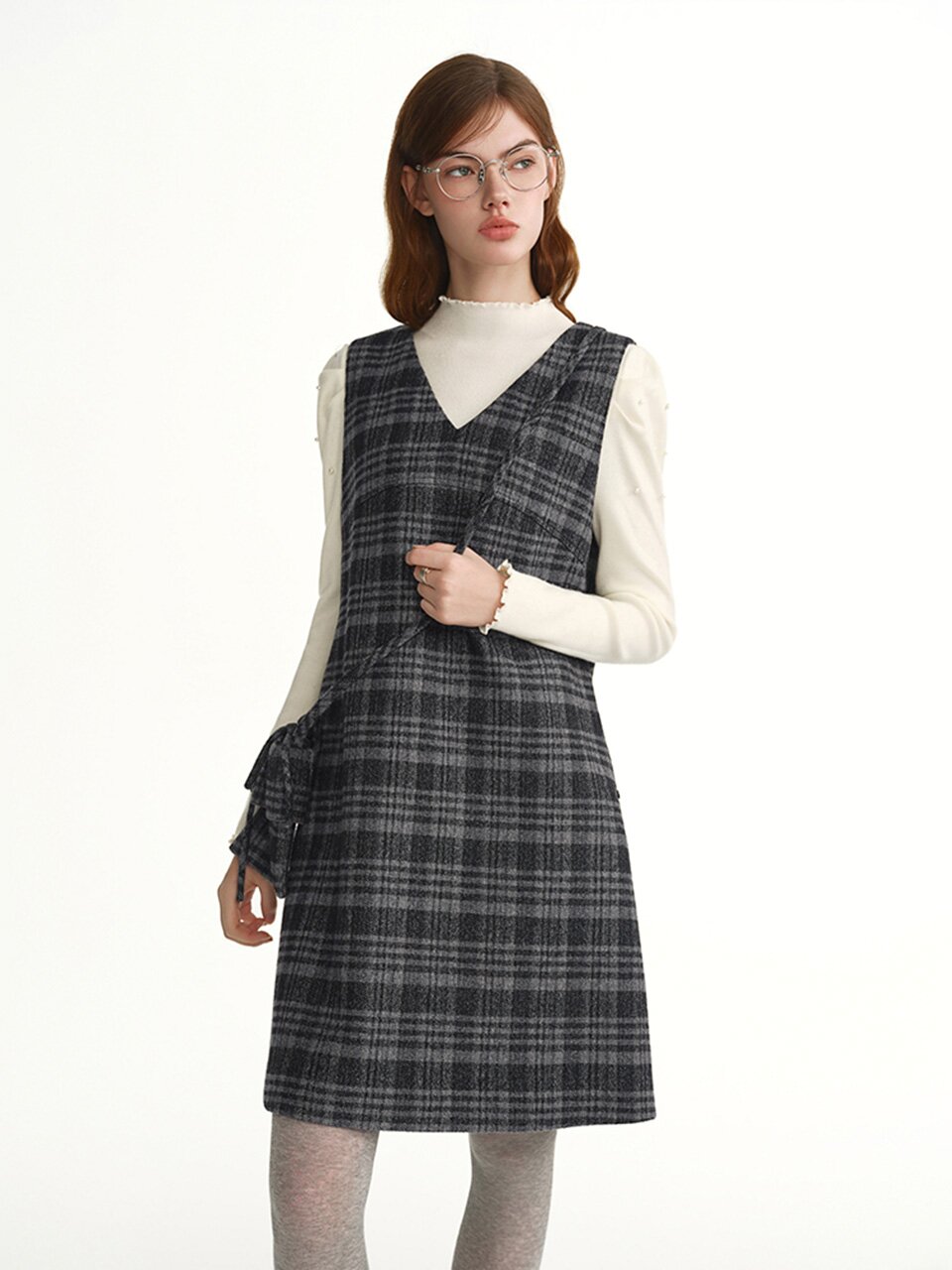 AR_Plaid v-neck sleeveless dress