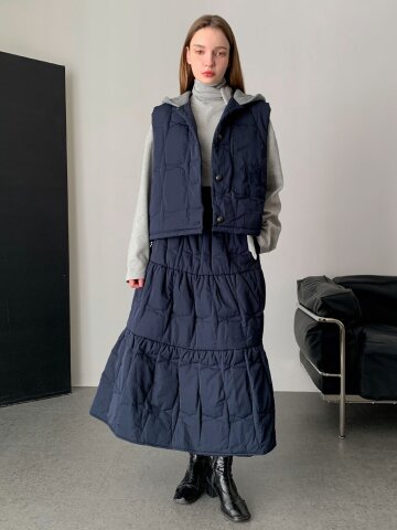 [세트] 패딩 후드 베스트+롱 스커트 셋업 투피스