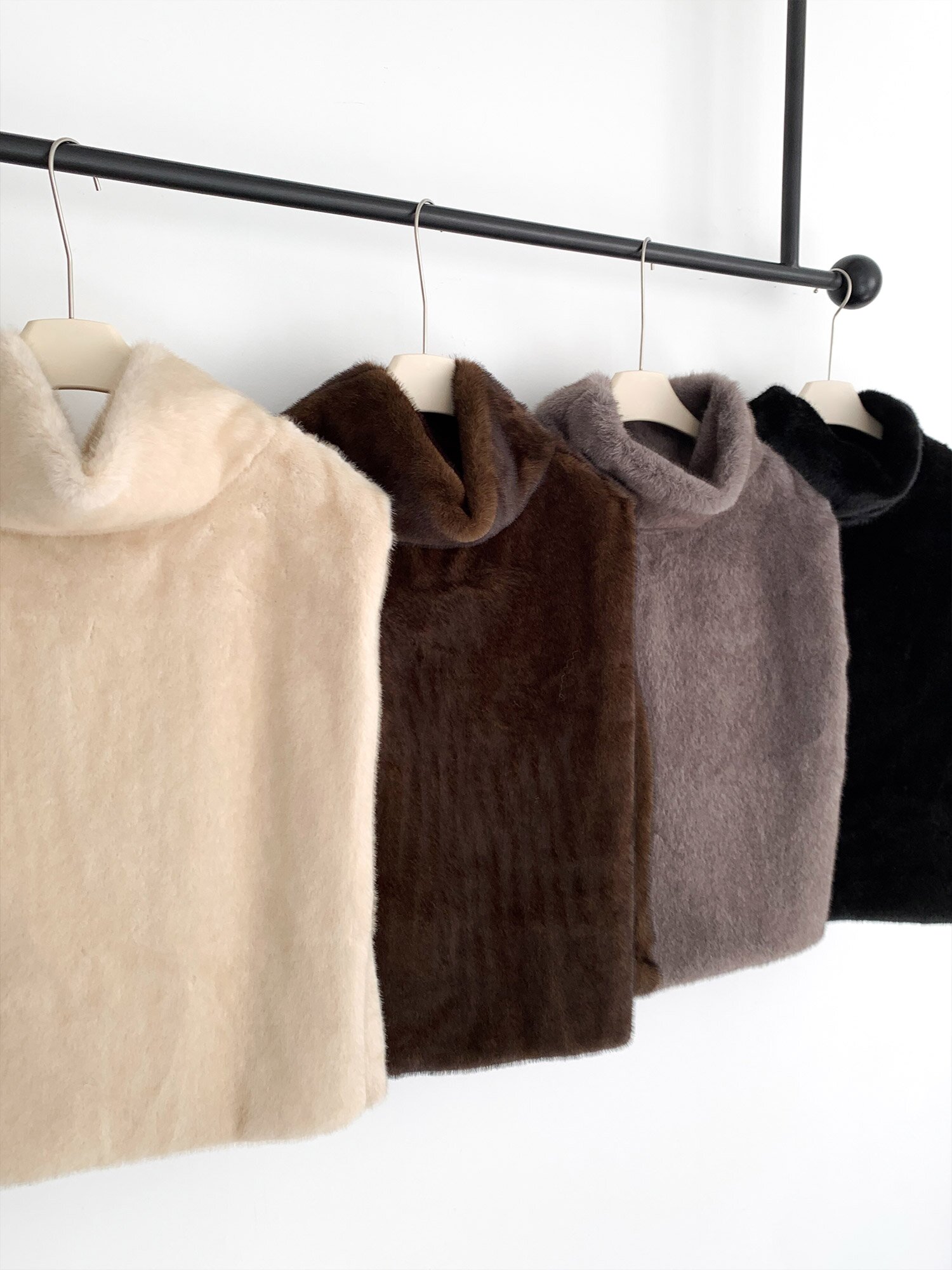 오버핏 하이넥 퍼 베스트 (4colors)