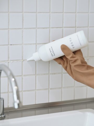 1+1 생활공작소 바르는 곰팡이 제거제 겔타입 300g