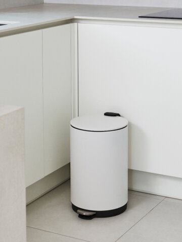 한샘 심플라운드 페달휴지통 18L (2colors)