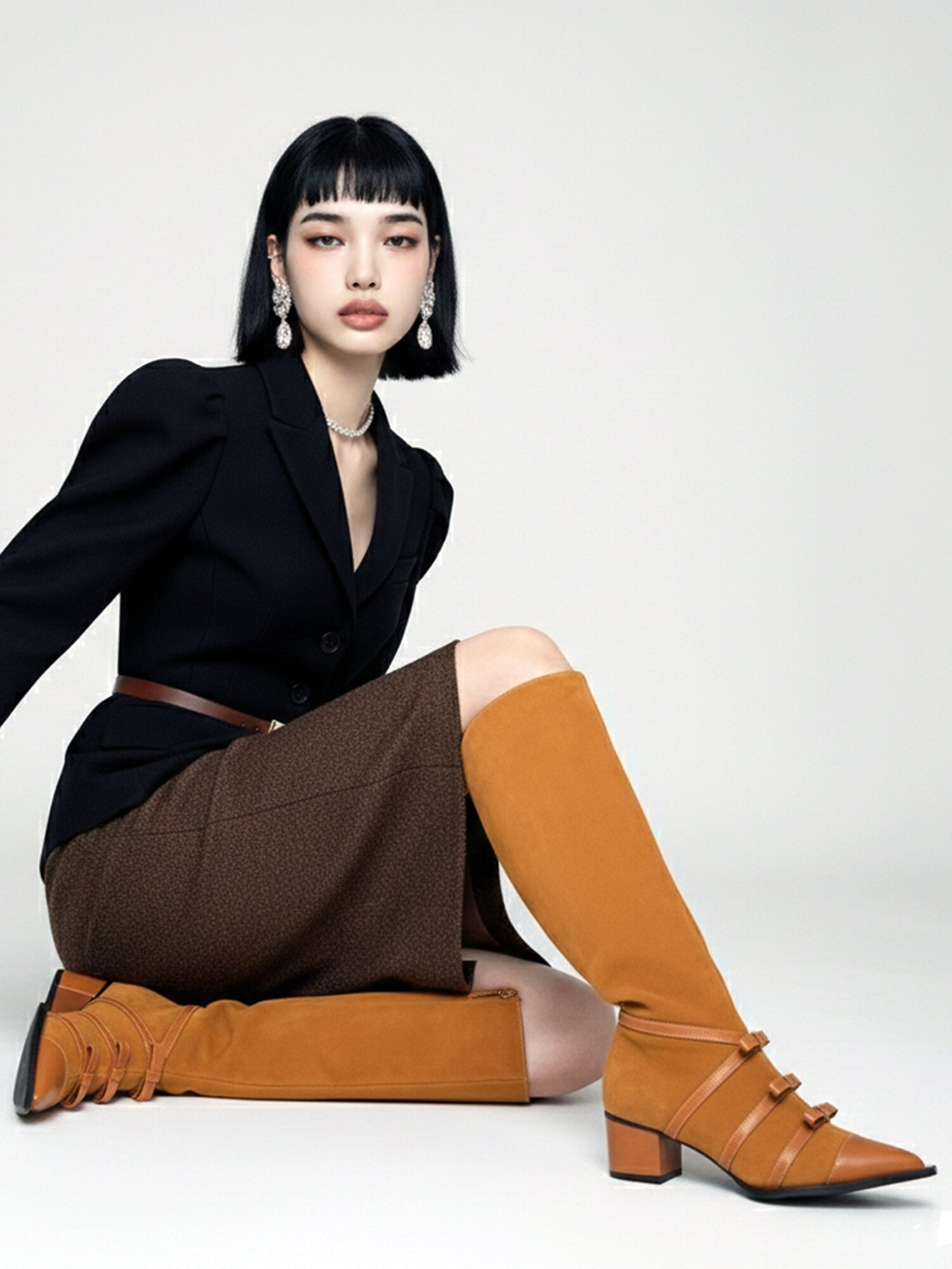 MAISON_golden ochre 클래식한 소재와 유니크한 쉐입의 조합.착화감 좋은 부츠.