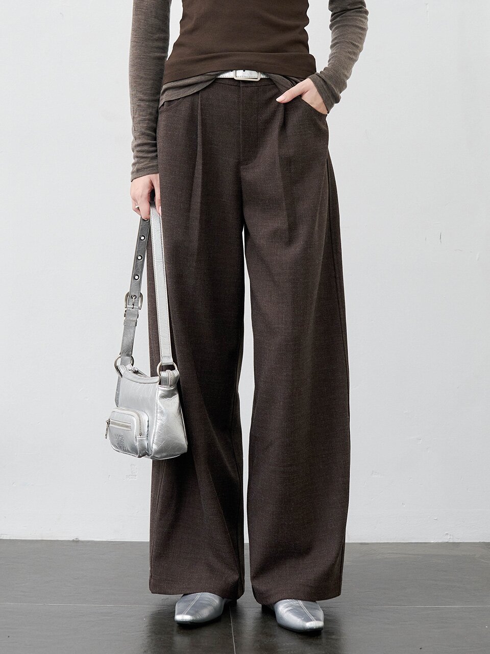 TG_One tuck balloon pants_BROWN