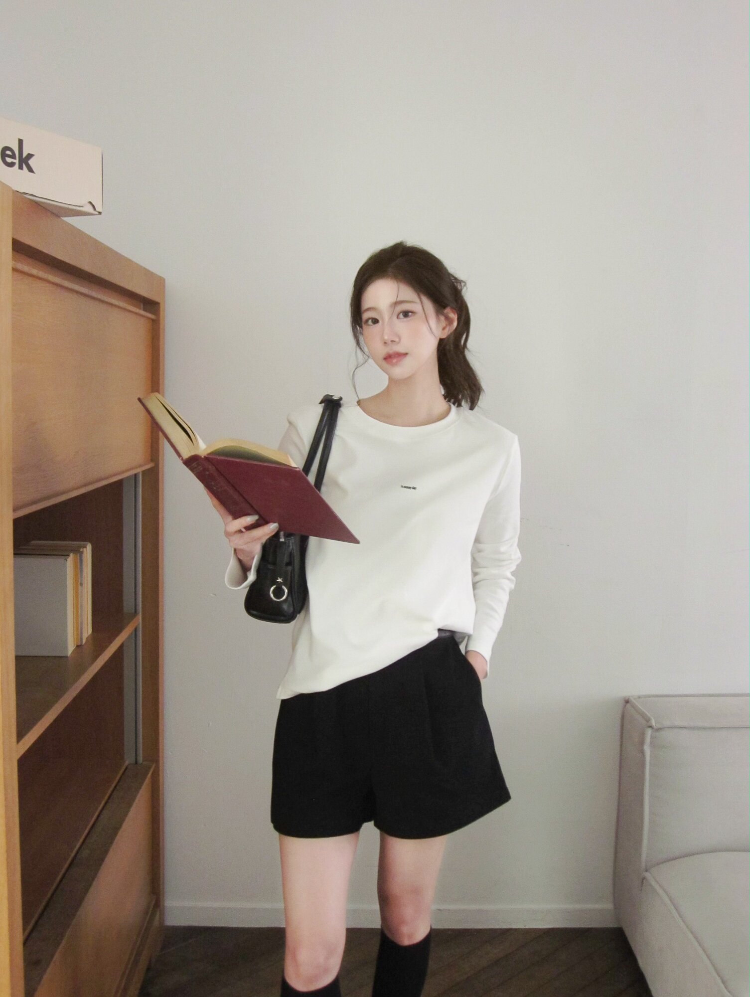 레터링 롱 슬리브 티셔츠 (IVORY)