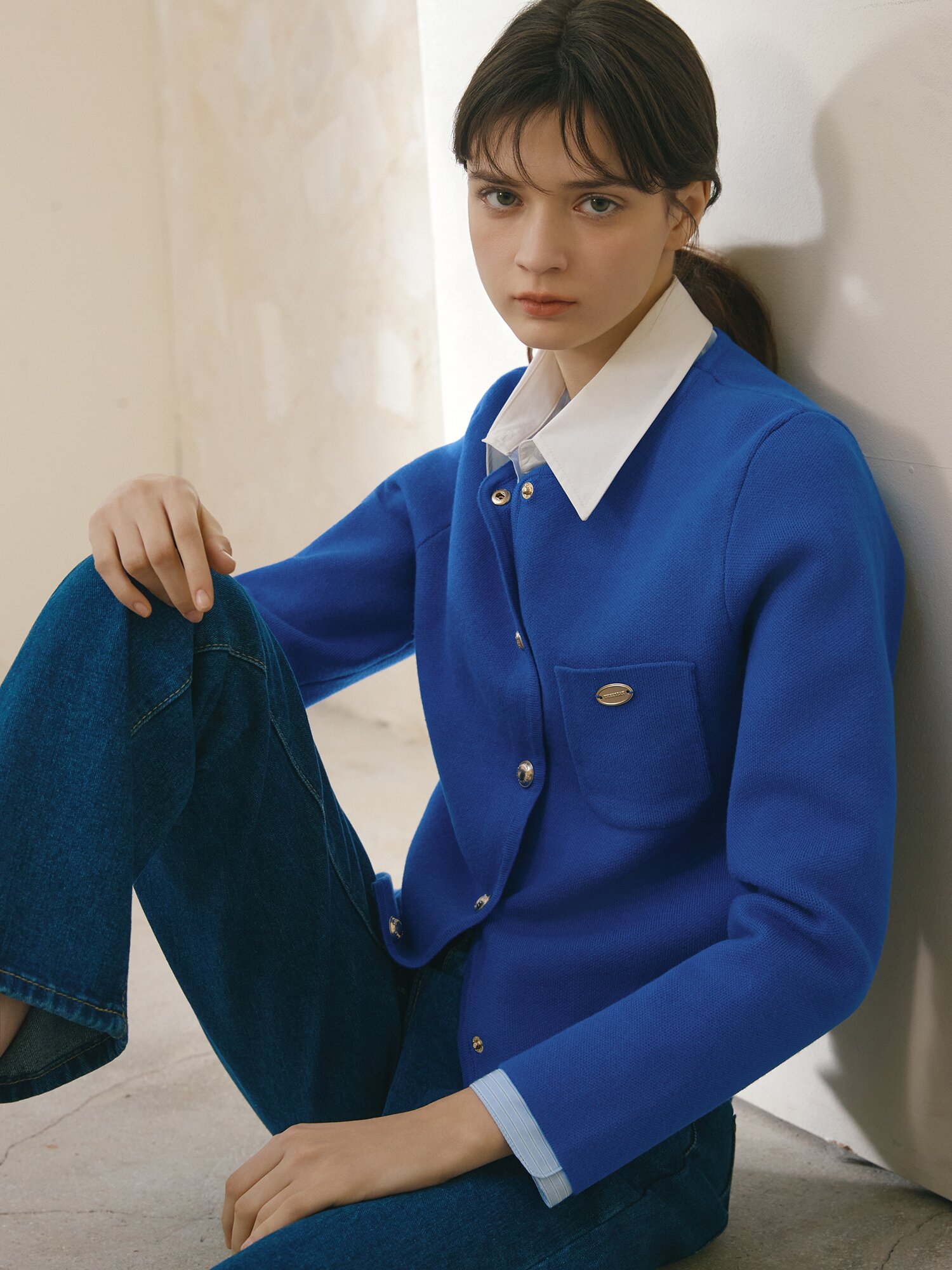 패치 포켓 라운드넥 크롭 가디건 (BLUE)