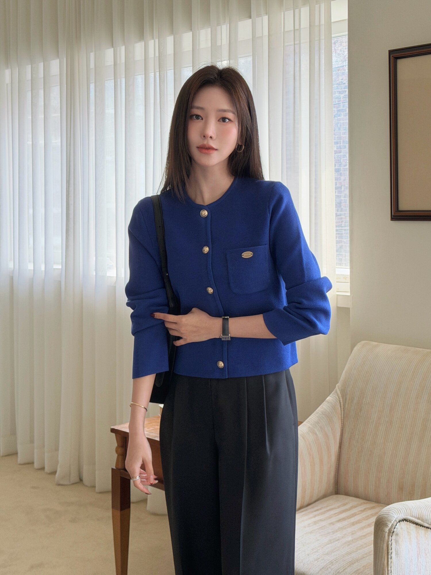 패치 포켓 라운드넥 크롭 가디건 (BLUE)