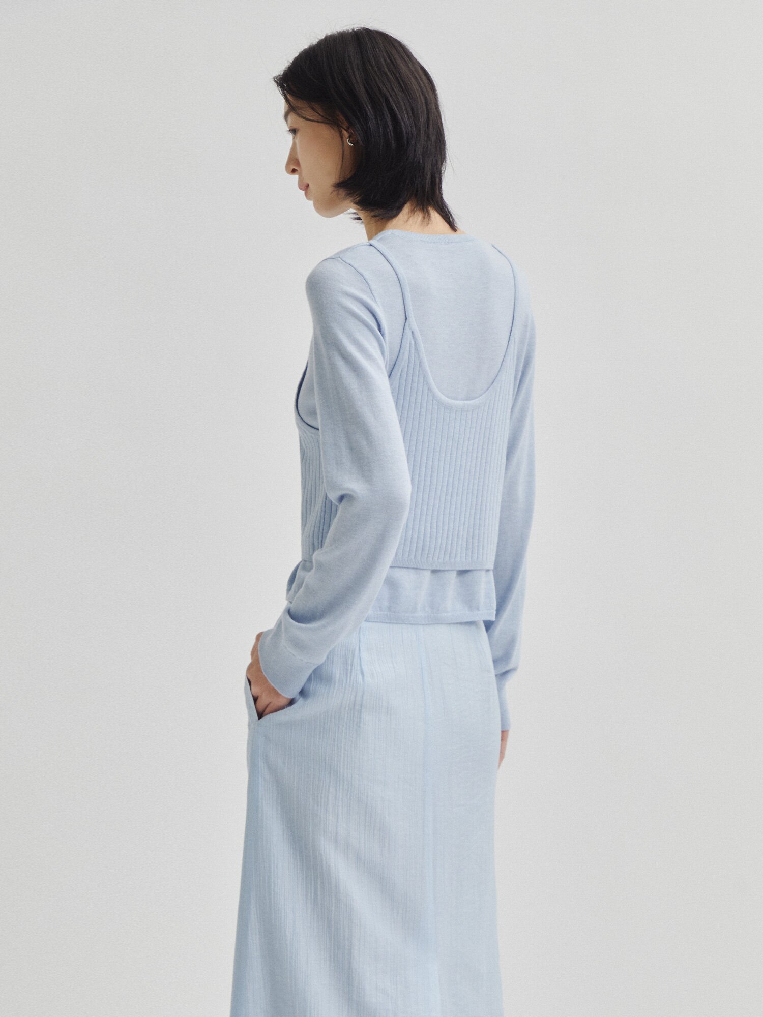 라운드넥 니트 +뷔스티에 세트 (LIGHT BLUE)