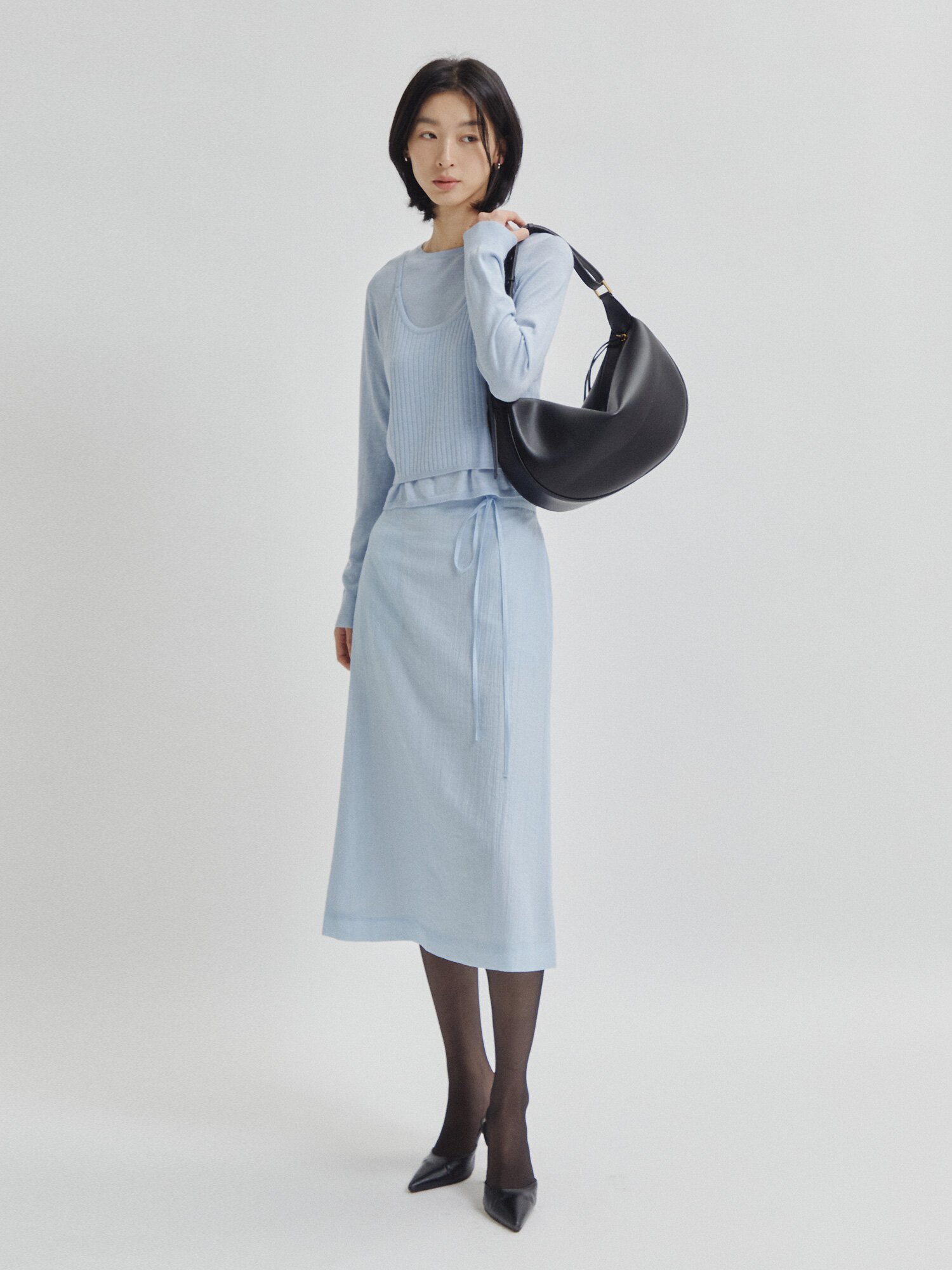 라운드넥 니트 +뷔스티에 세트 (LIGHT BLUE)