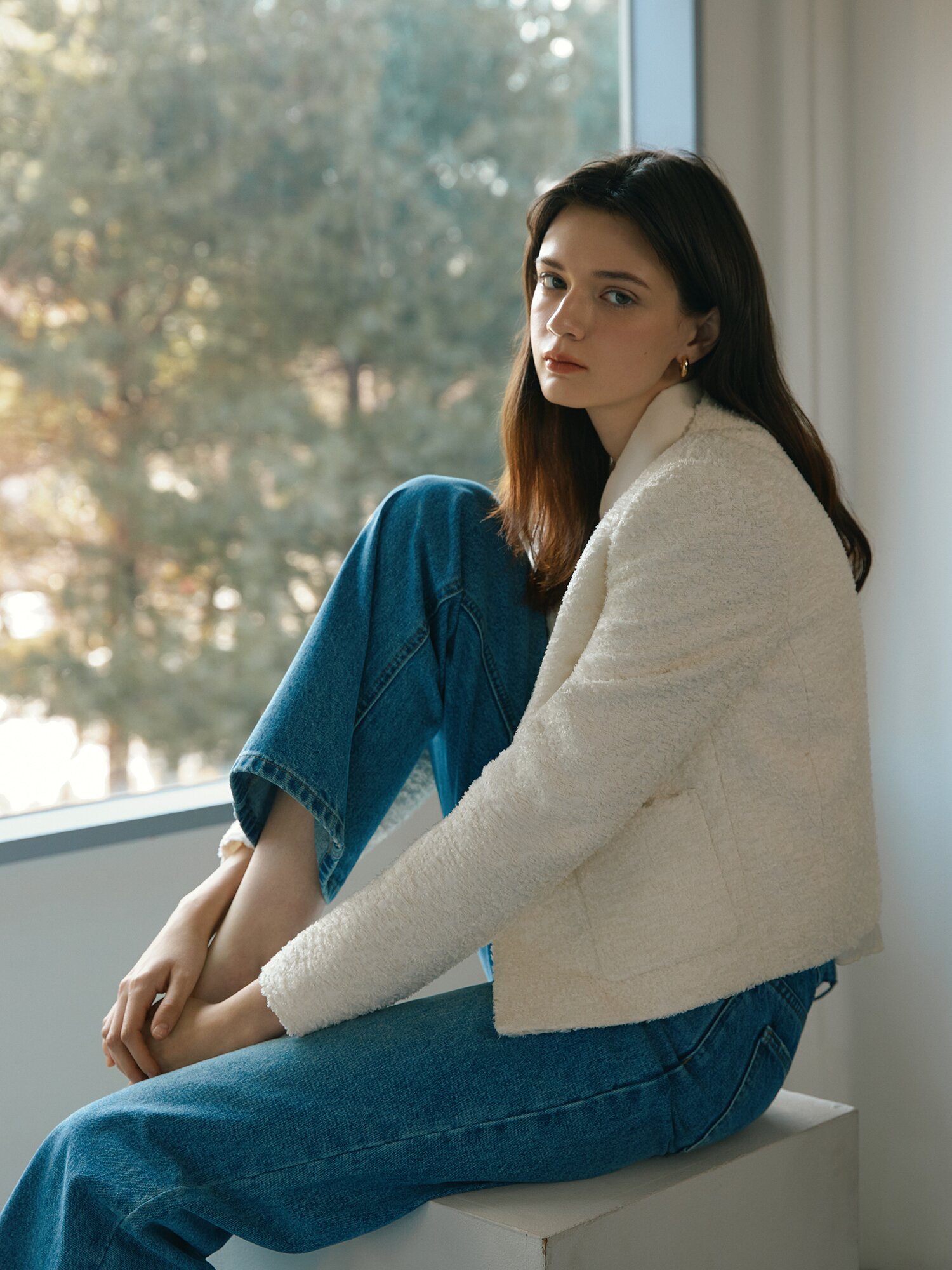 텍스쳐 트위드 라운드넥 재킷 (WHITE)