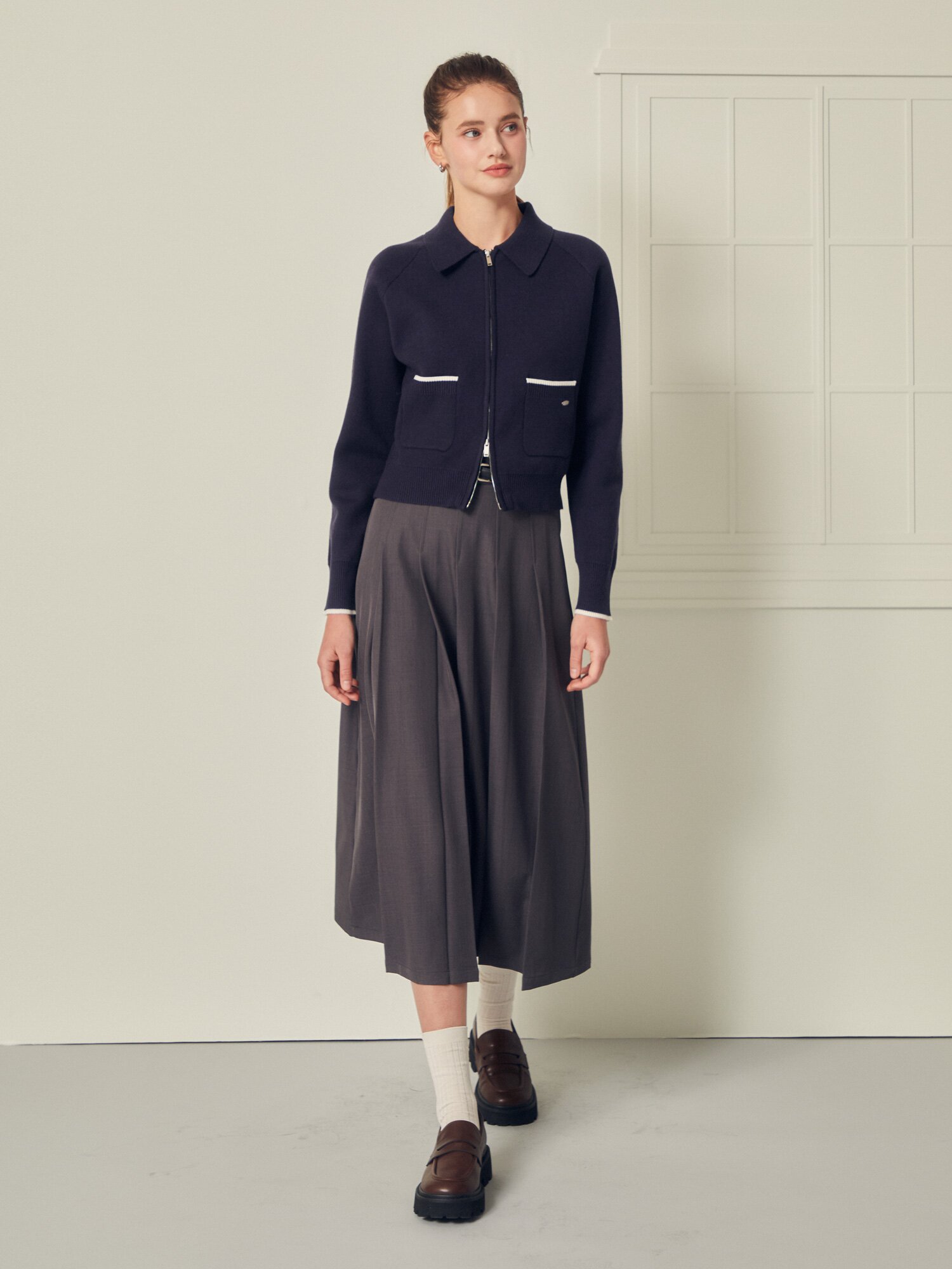 캐주얼 칼라 크롭 집업 가디건 (NAVY)