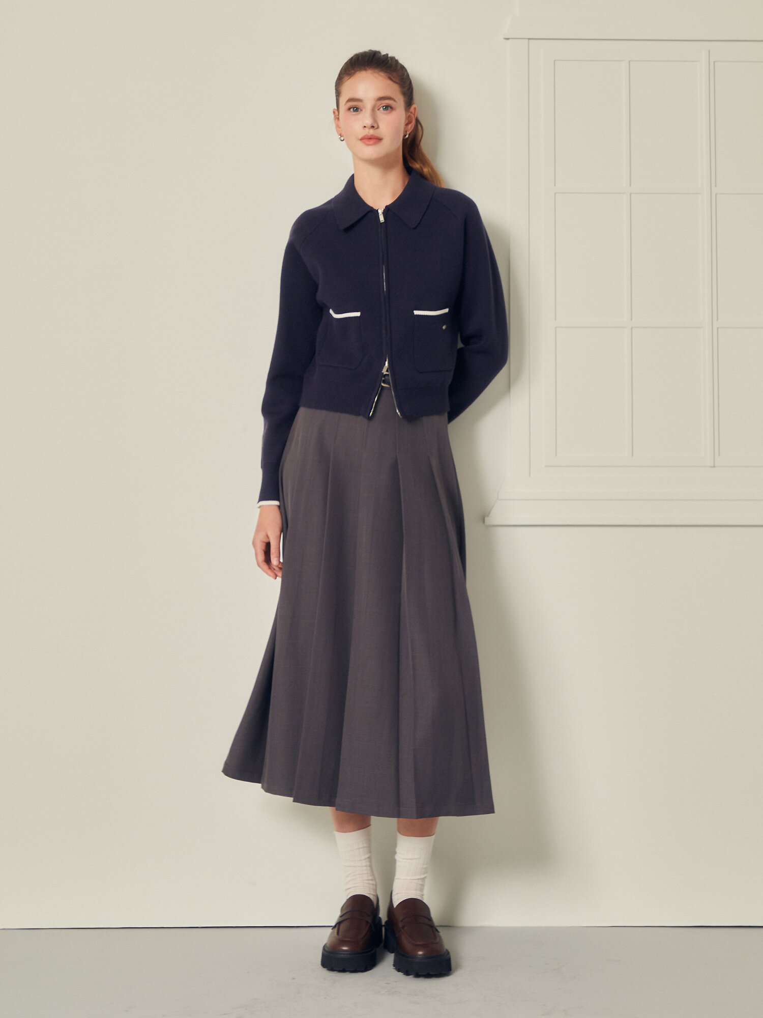 캐주얼 칼라 크롭 집업 가디건 (NAVY)