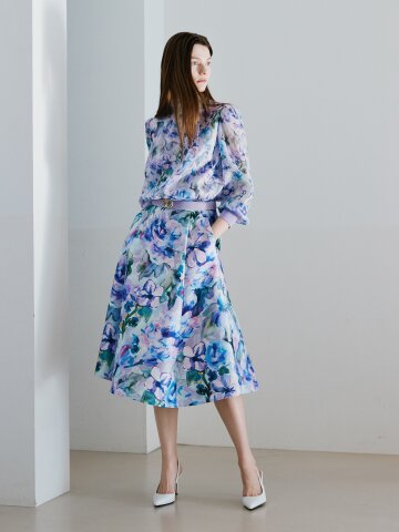 벨티드 인밴딩 플레어 스커트 