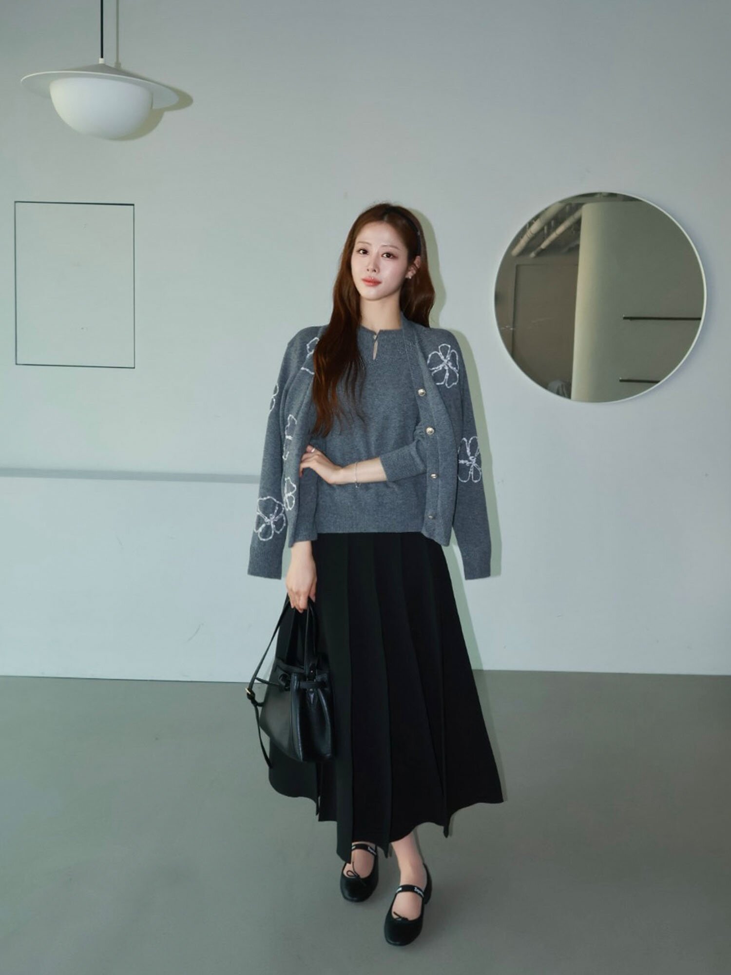 핀턱 인밴딩 플레어 스커트 (BLACK)