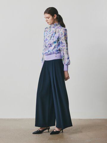 투턱 백 밴딩 퀼로트 팬츠 