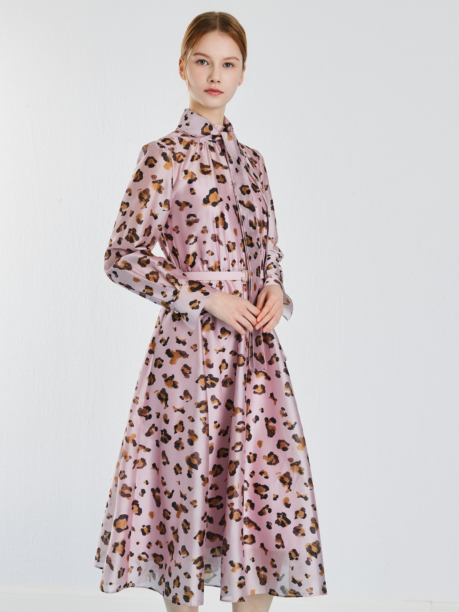 레오파드 백 리본 플레어 원피스 (PRINT PINK)