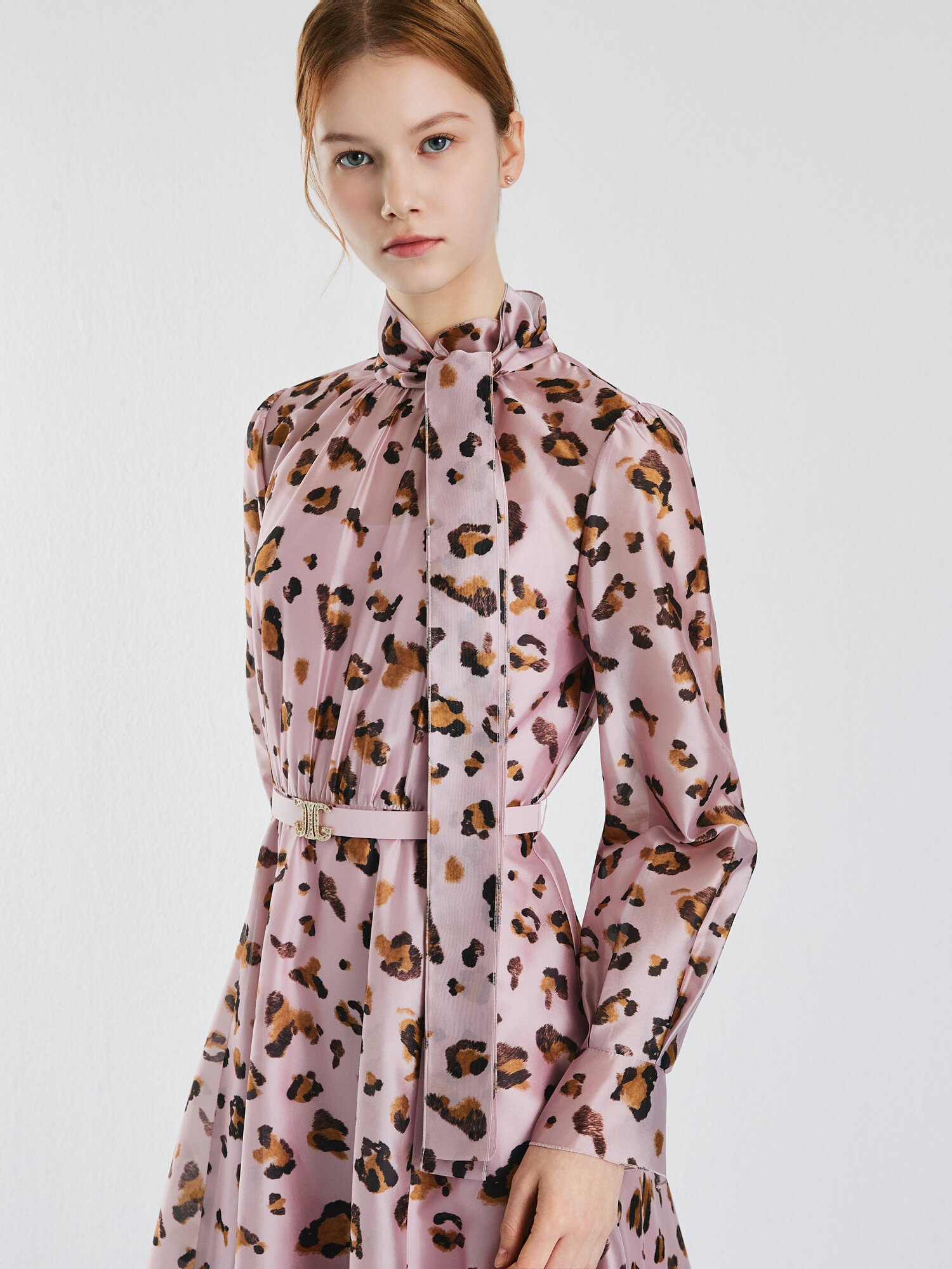 레오파드 백 리본 플레어 원피스 (PRINT PINK)