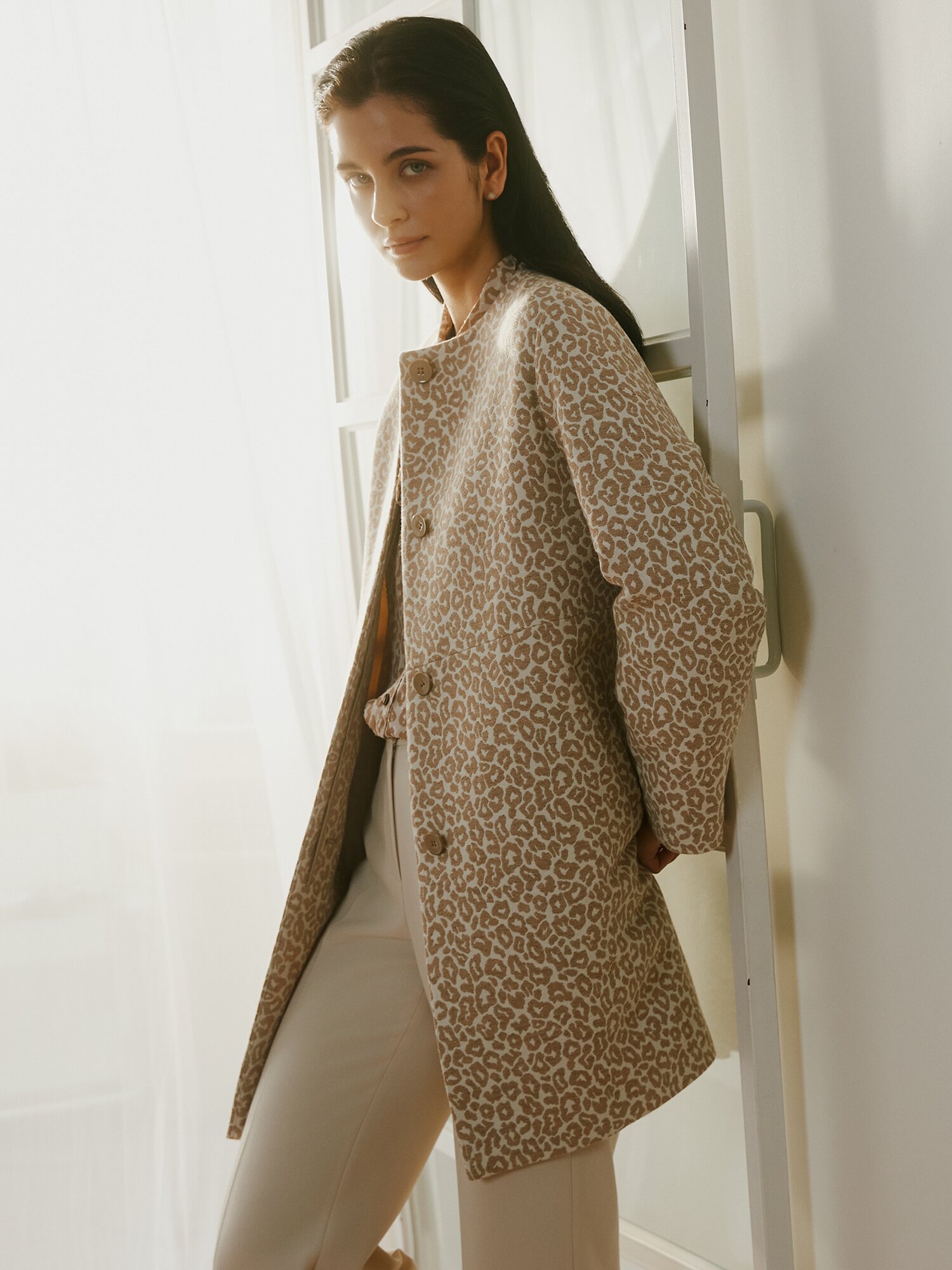 울 레오파드 라운드넥 롱 재킷 (PRINT BEIGE)
