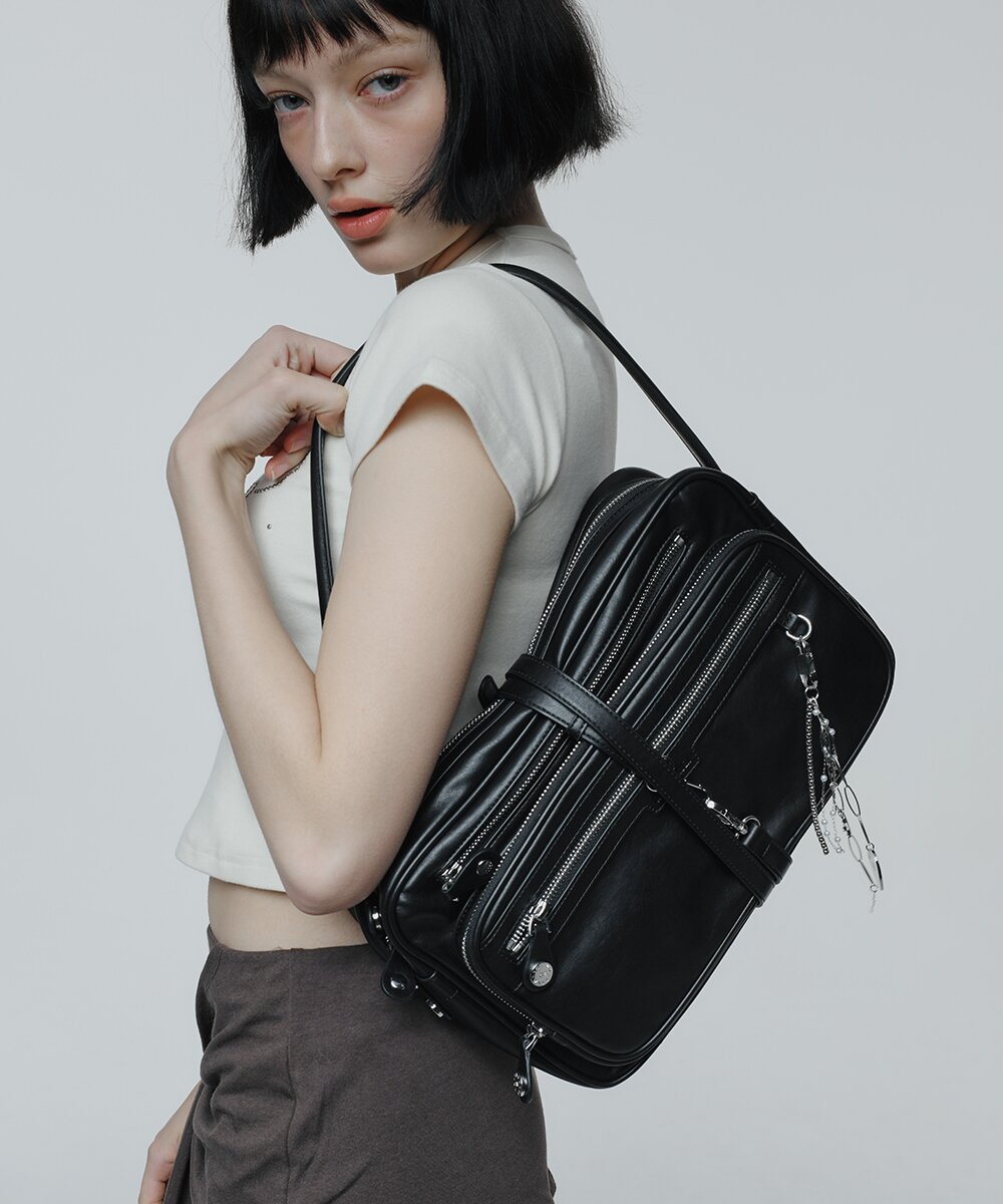 Layer Multi-pocket Bag (Black)