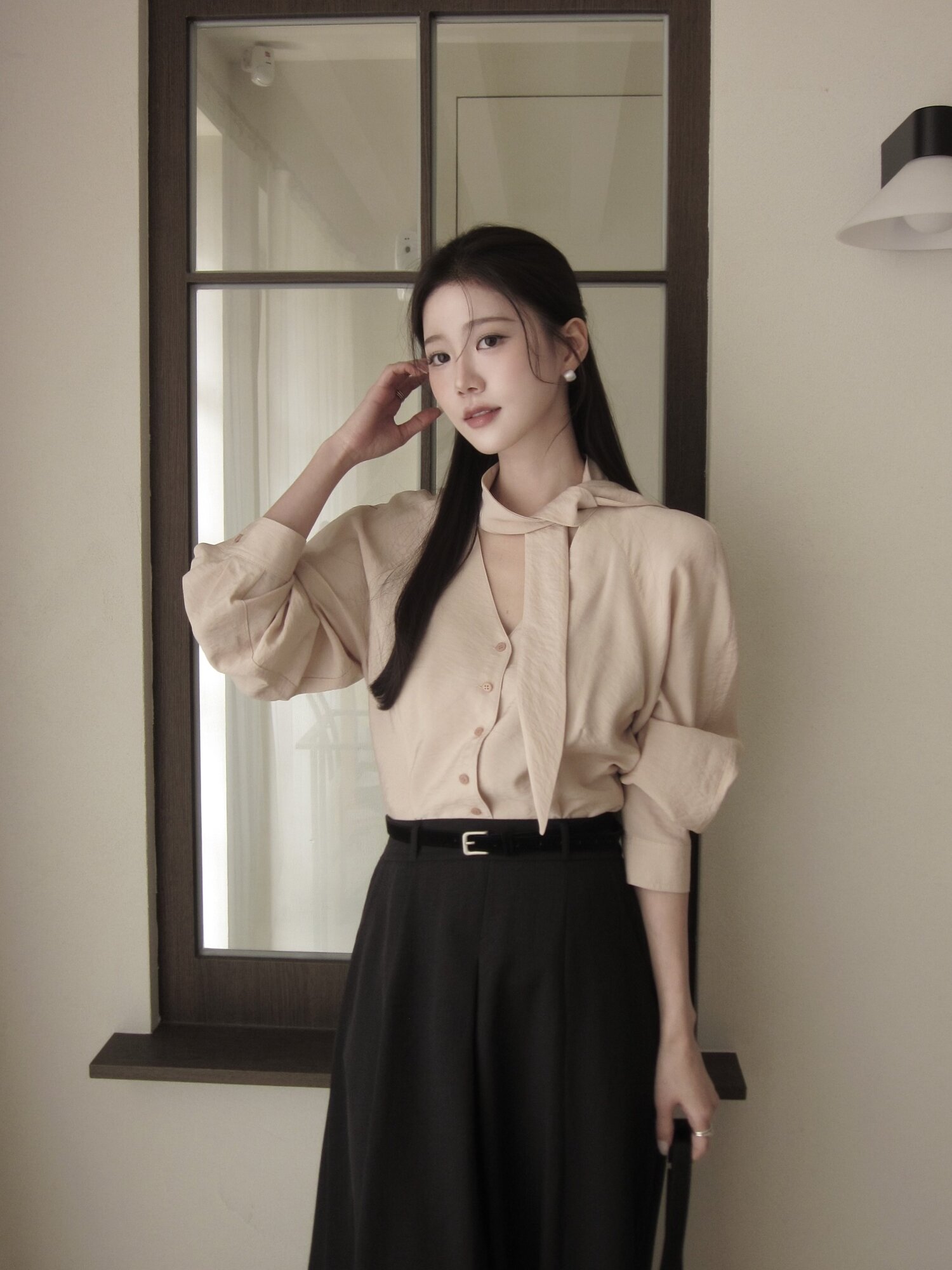 래글런 타이 브이넥 블라우스 (PEACH)