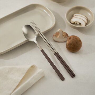 바겐슈타이거 스텐 304 데일로어 커트러리 모스 브라운 수저세트