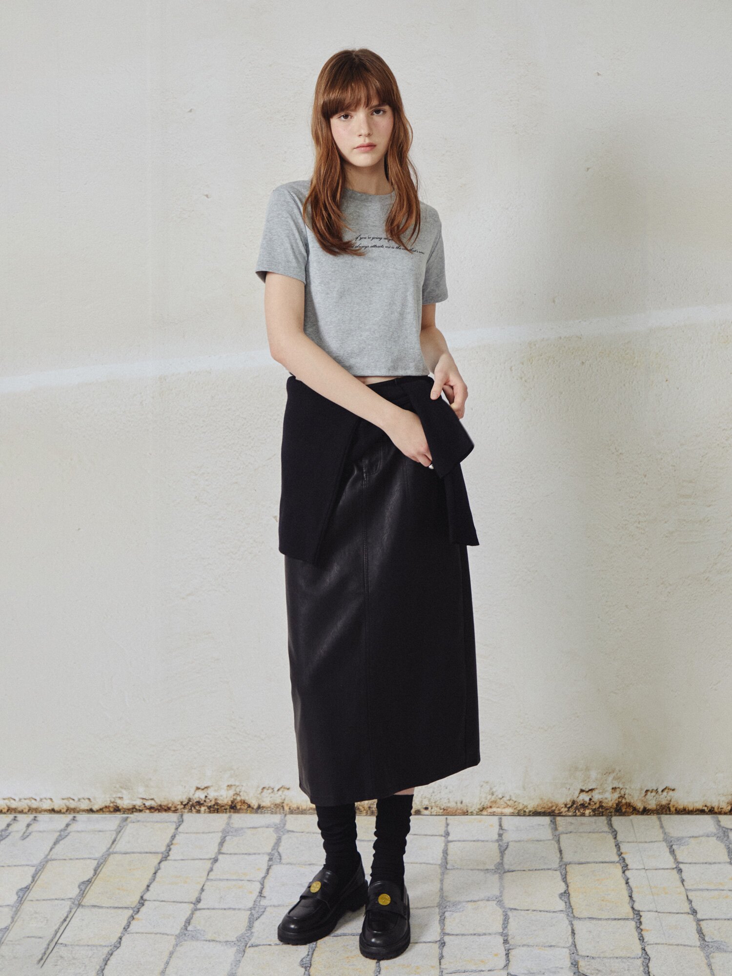 페이크 레더 H라인 스커트 (BLACK)