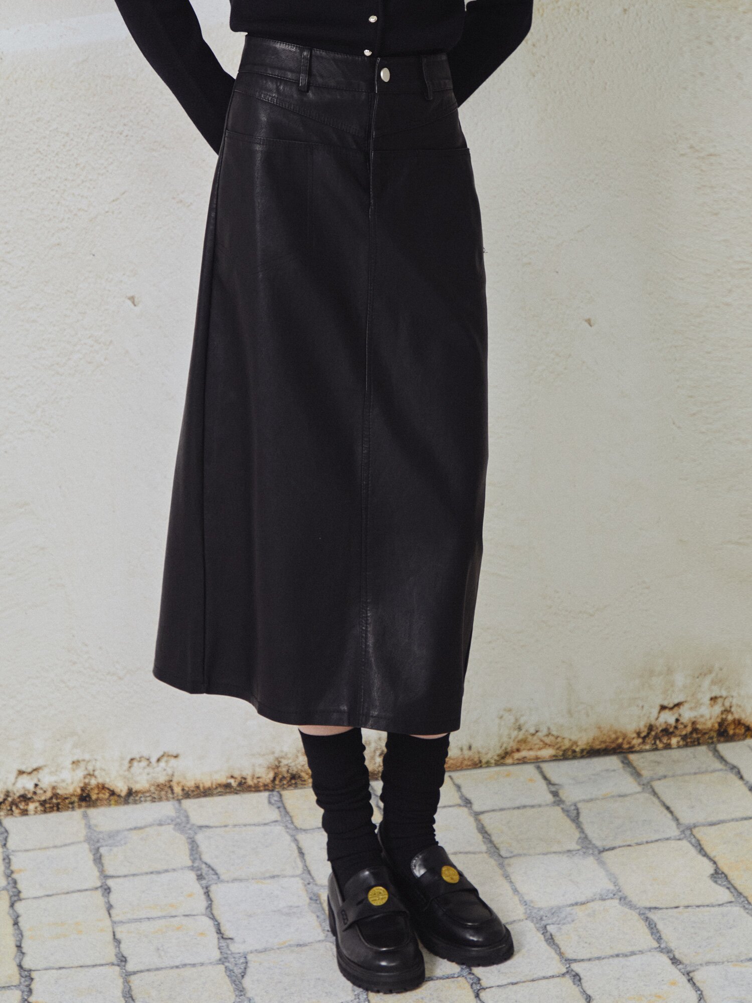 페이크 레더 H라인 스커트 (BLACK)