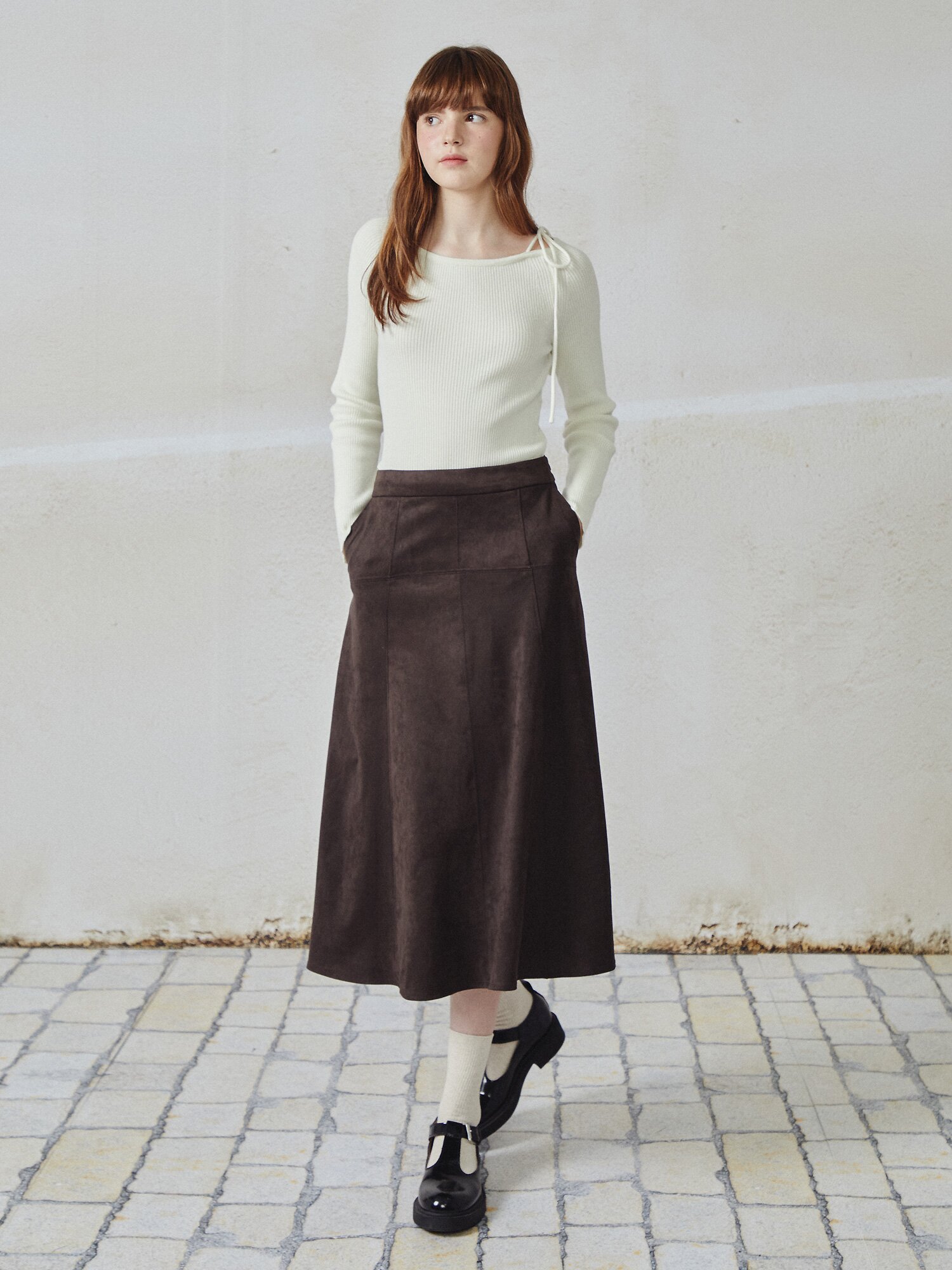 사이드 리본 보트넥 풀오버 니트 (IVORY)