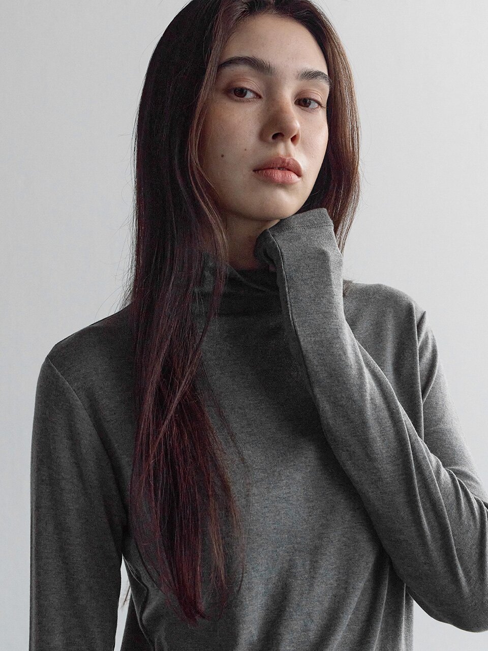 2512 SECOND SKIN TURTLE NECK TEE - CHARCOAL