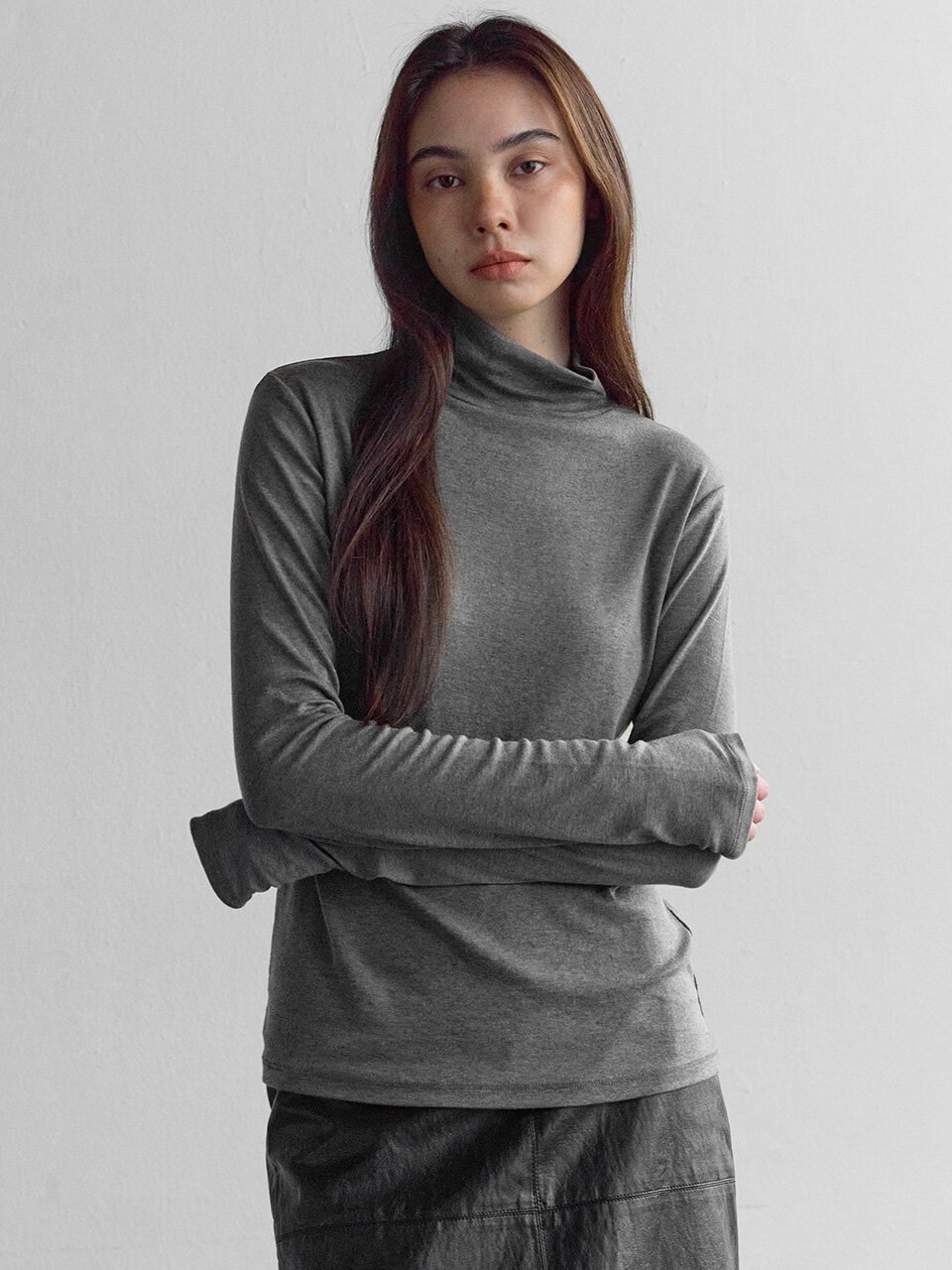 2512 SECOND SKIN TURTLE NECK TEE - CHARCOAL