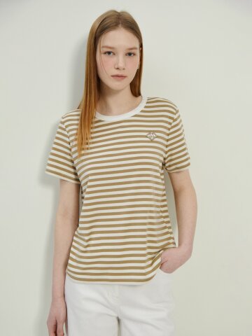 스트라이프 자수 패치 티셔츠 