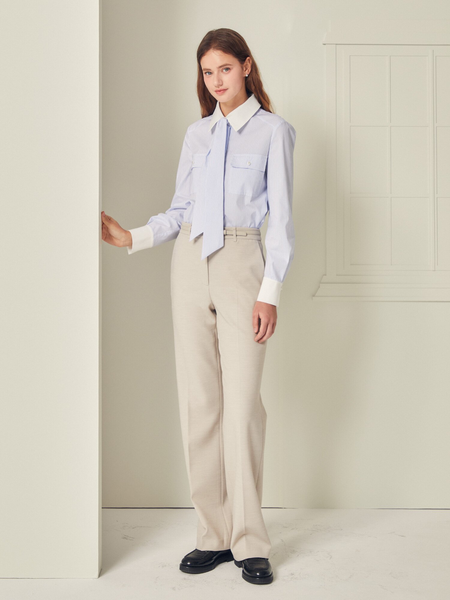 벨티드 슬림 세미 부츠컷 팬츠 (MELANGE BEIGE)