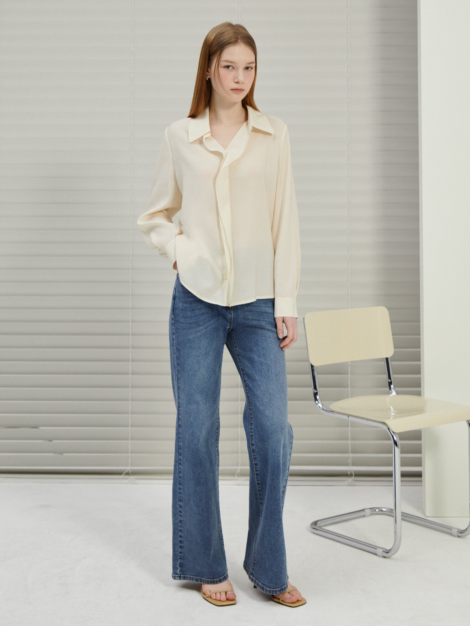 러플 오픈 칼라 블라우스 (CREAM)