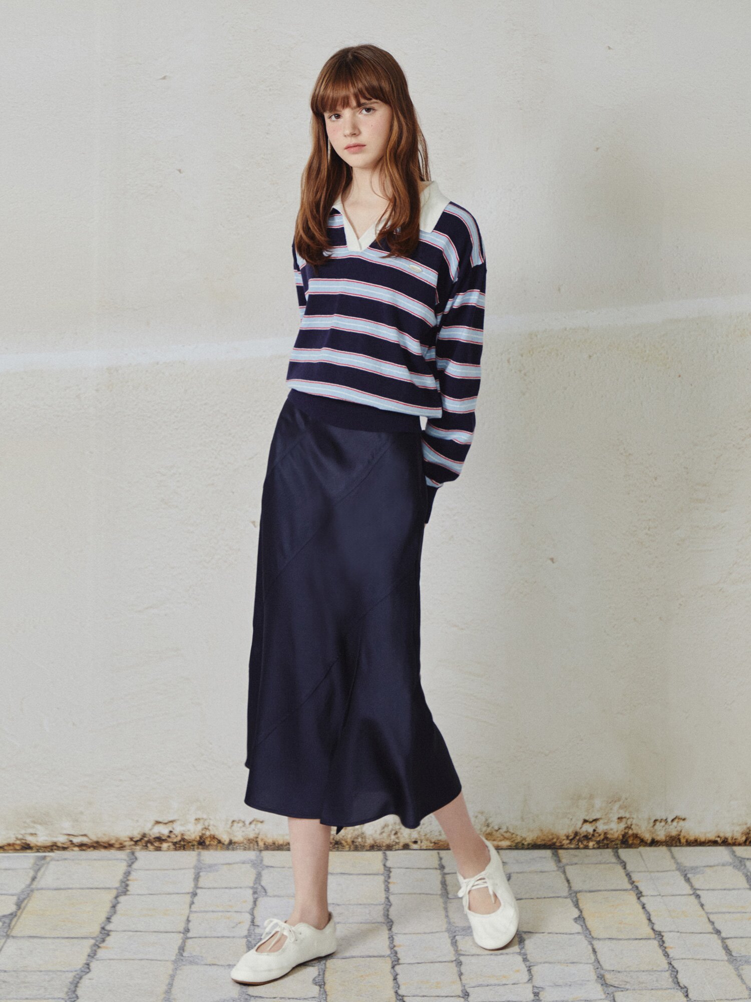 크링클 사틴 플레어 스커트 (NAVY)