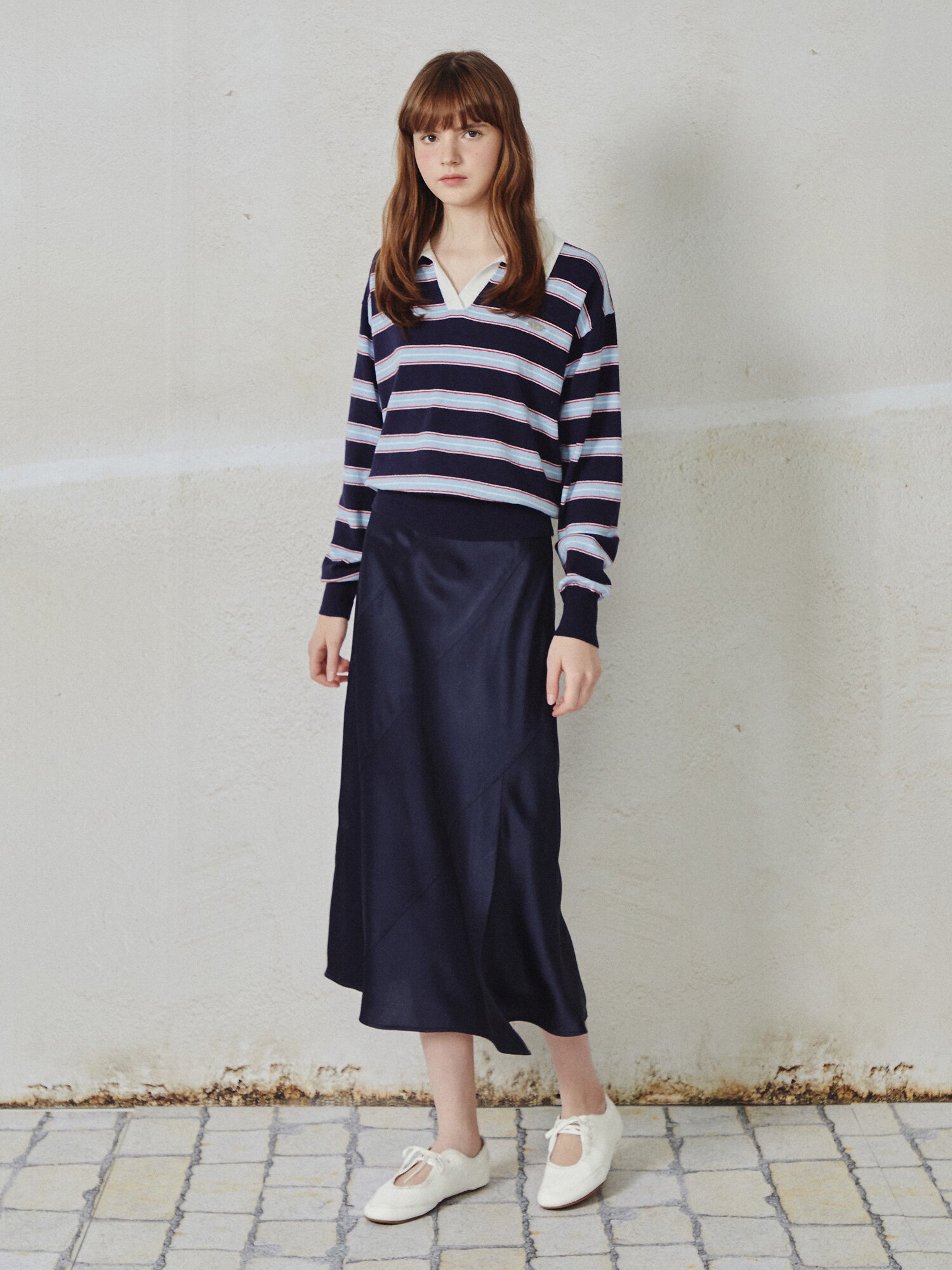 크링클 사틴 플레어 스커트 (NAVY)