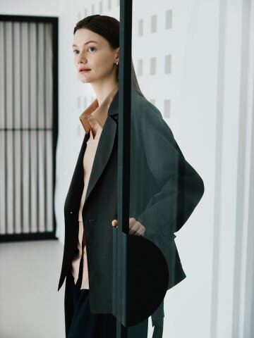 코튼 더블 숏 트렌치 코트 