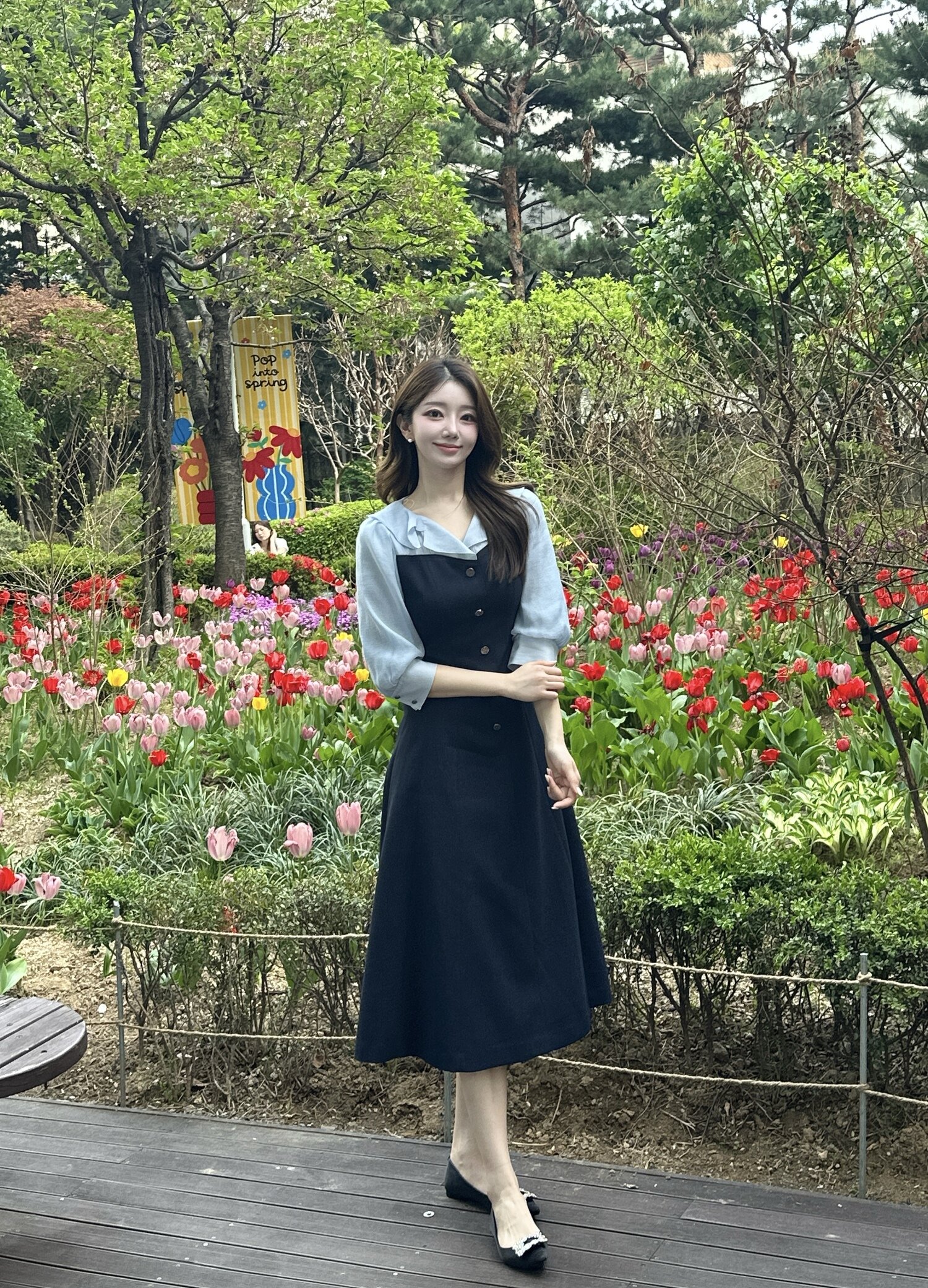 셔츠 배색 뷔스티에 플레어 원피스 (NAVY)