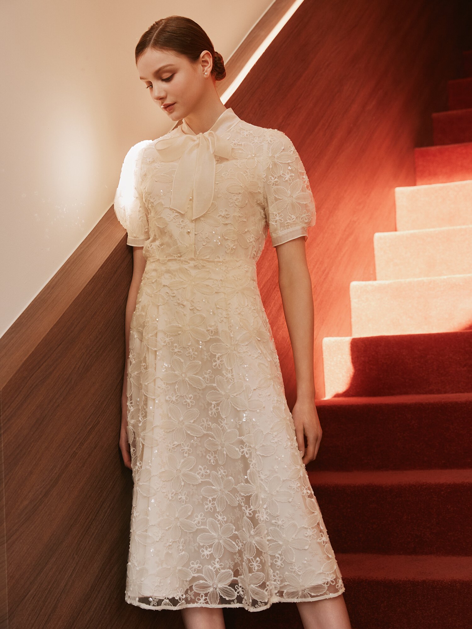 플라워 자수 플레어 스커트 (CREAM)