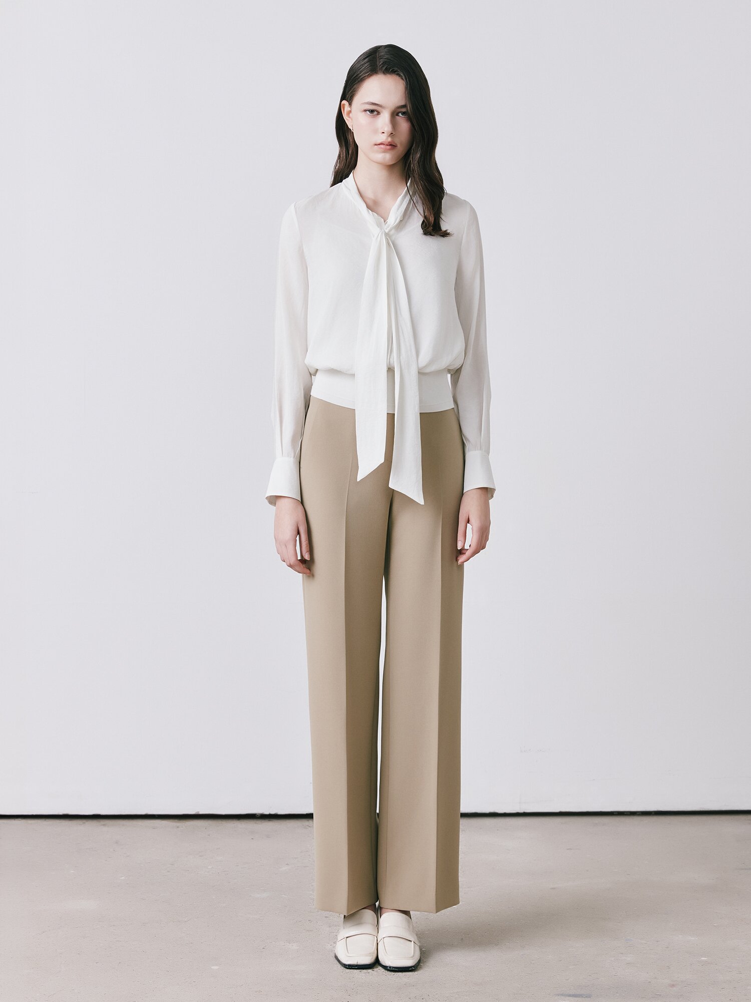 스판 세미 부츠컷 팬츠 (BEIGE)