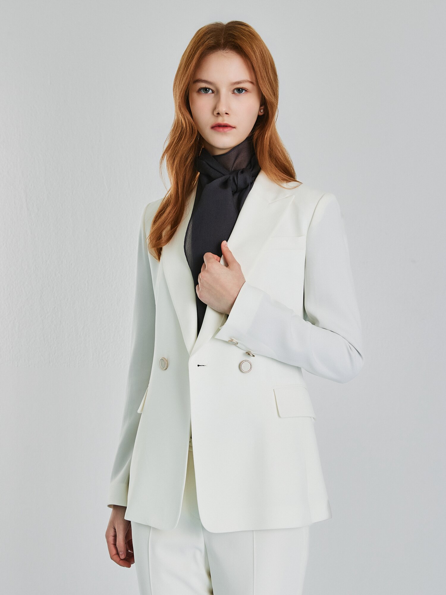 포멀 피크드 라펠 더블 재킷 (IVORY)